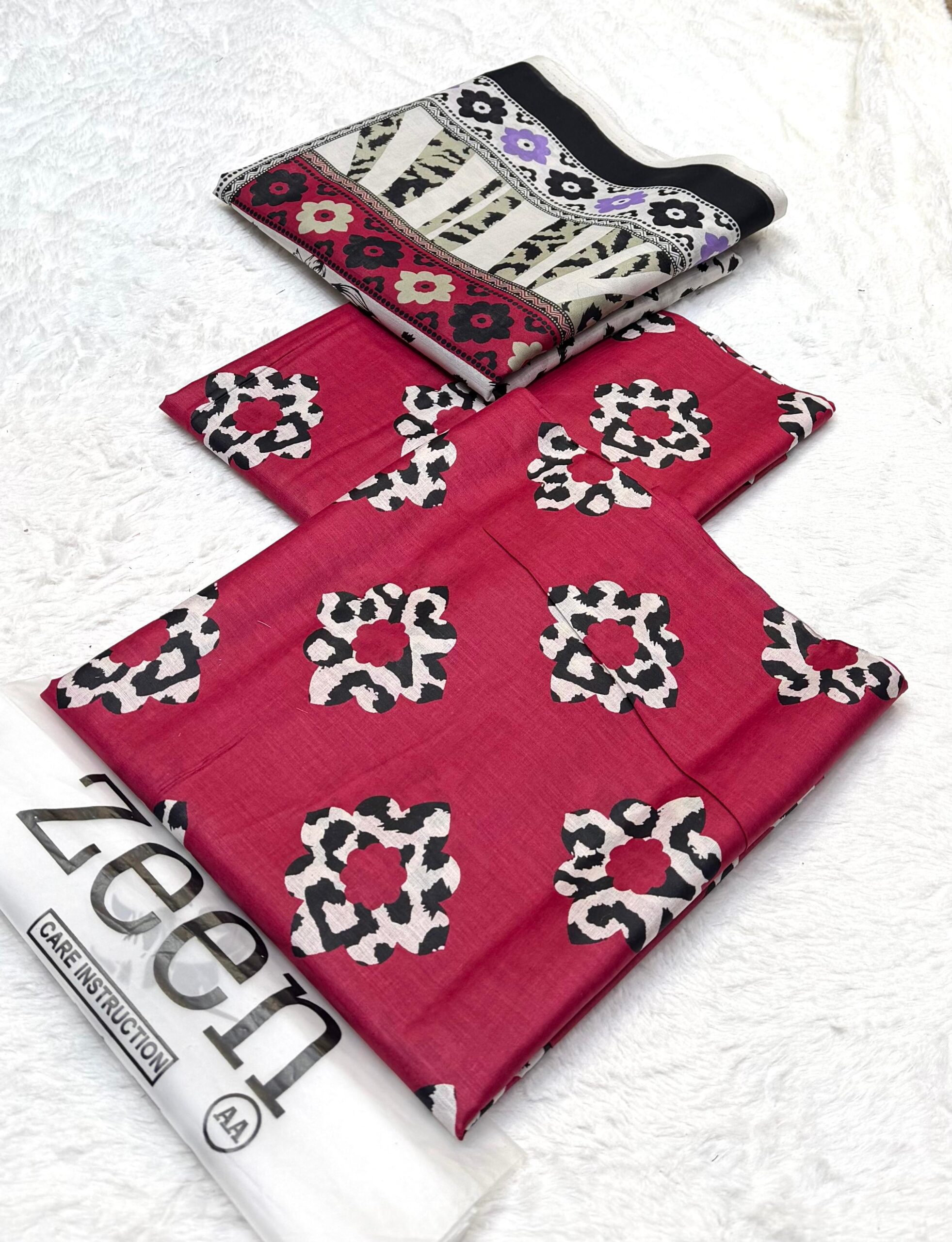 Zeen Unstitched 3-Piece Printed Lawn Suit – Design 21