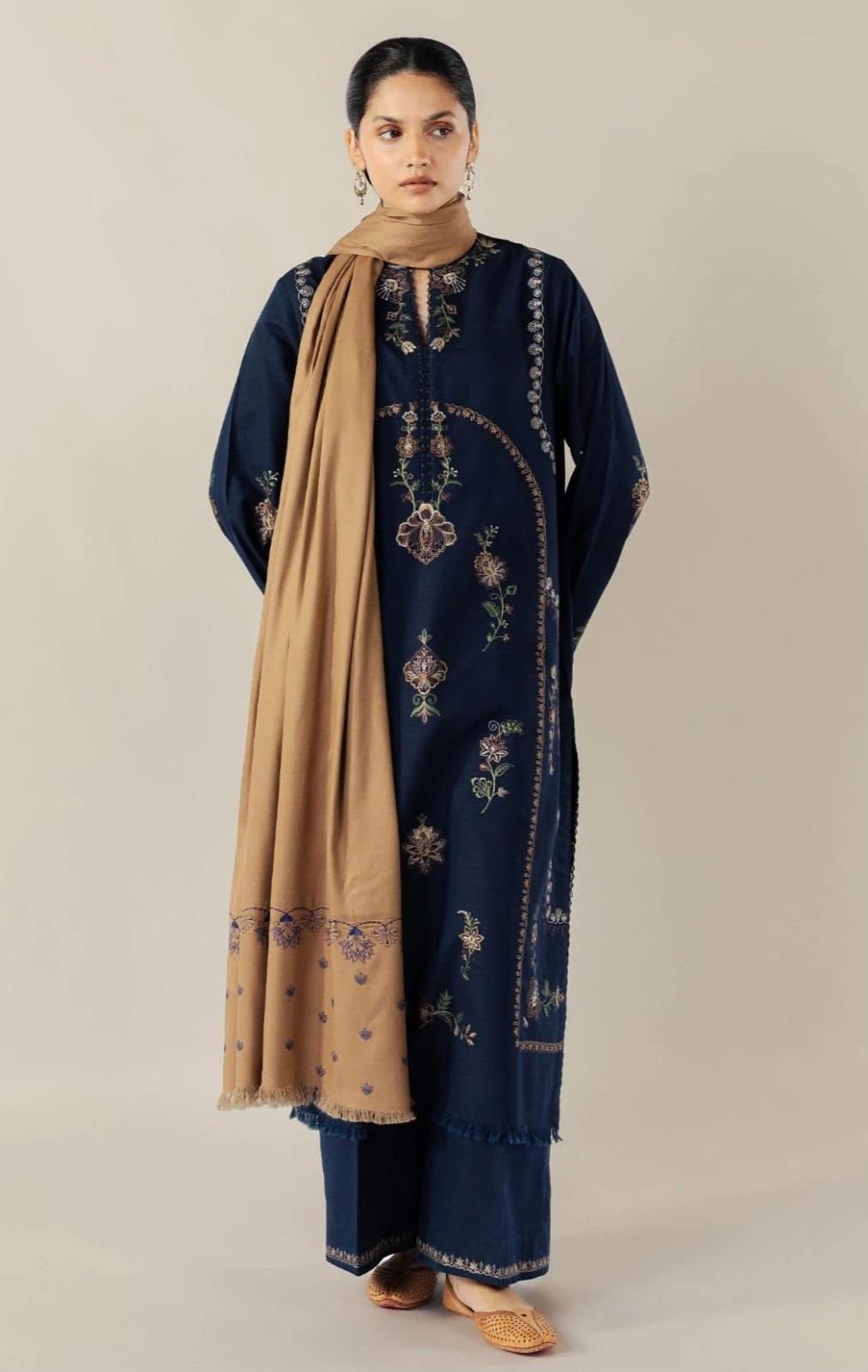 Coco by Zara Shahjahan Embroidered Lawn 3-Piece Suit – Navy