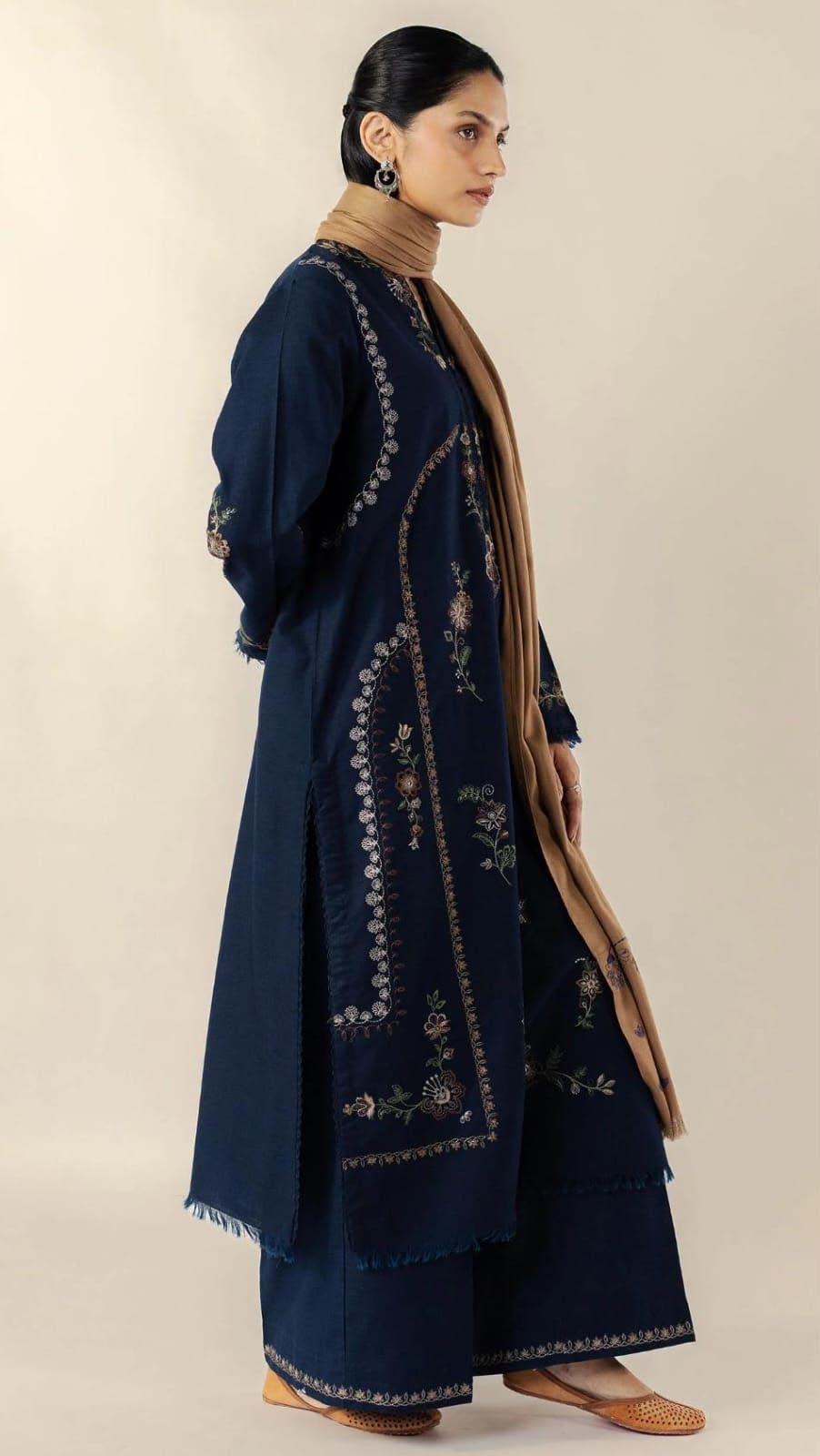 Coco by Zara Shahjahan Embroidered Lawn 3-Piece Suit – Navy - Image 2
