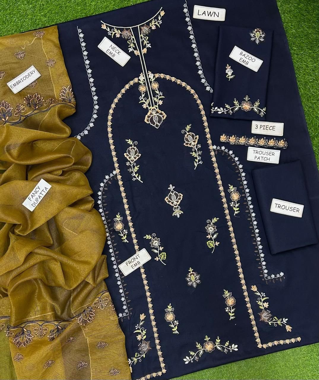 Coco by Zara Shahjahan Embroidered Lawn 3-Piece Suit – Navy - Image 4