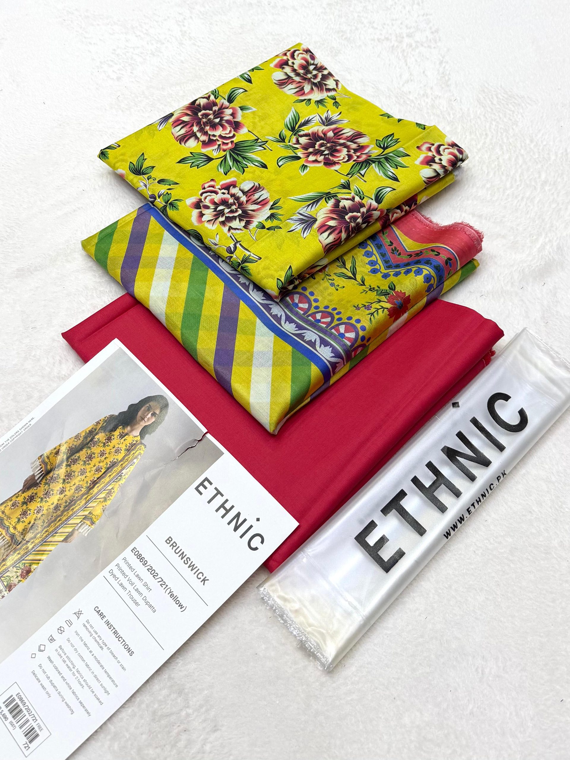 Ethnic Digital Printed Lawn 3-Piece Suit - Image 6