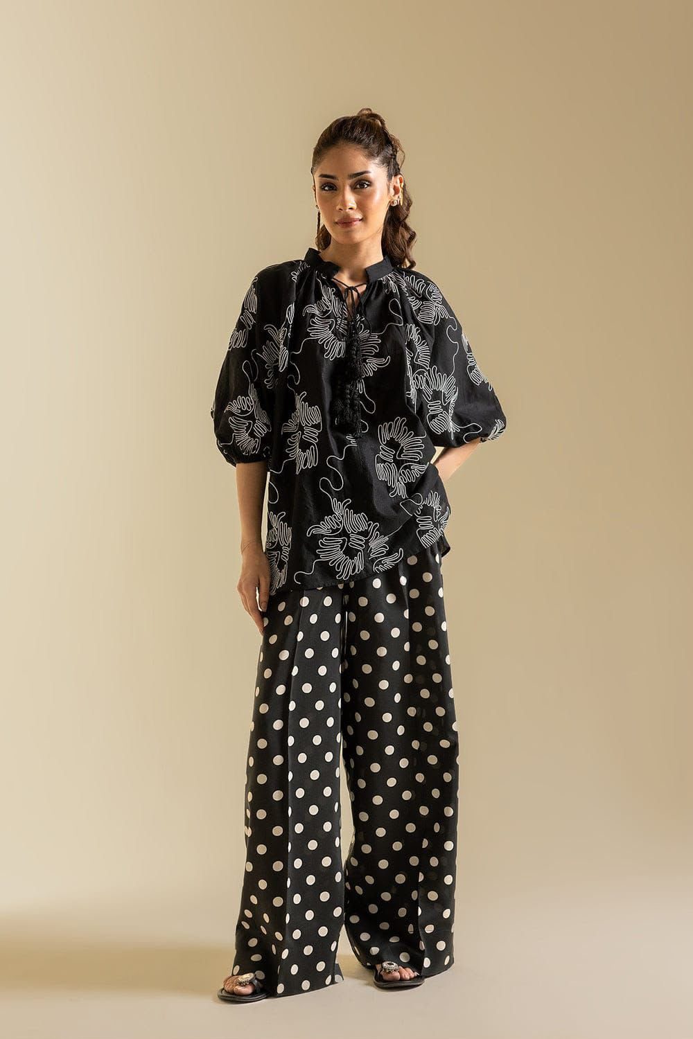 Sapphire Digital Printed Lawn 2-Piece Suit - Image 3