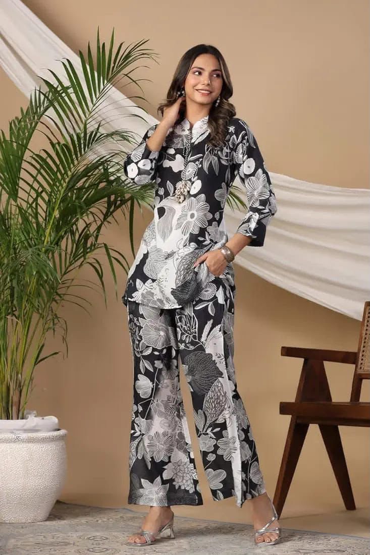 Sapphire Digital Printed Lawn 2-Piece Suit - Image 6