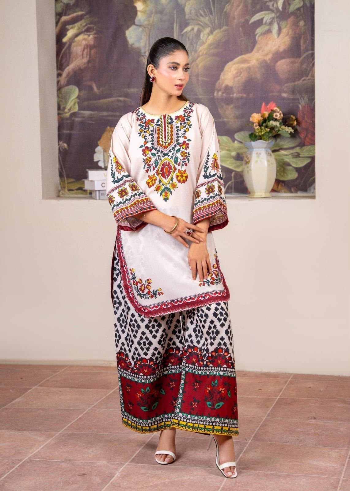 Sapphire Digital Printed Lawn 2-Piece Suit - Image 13