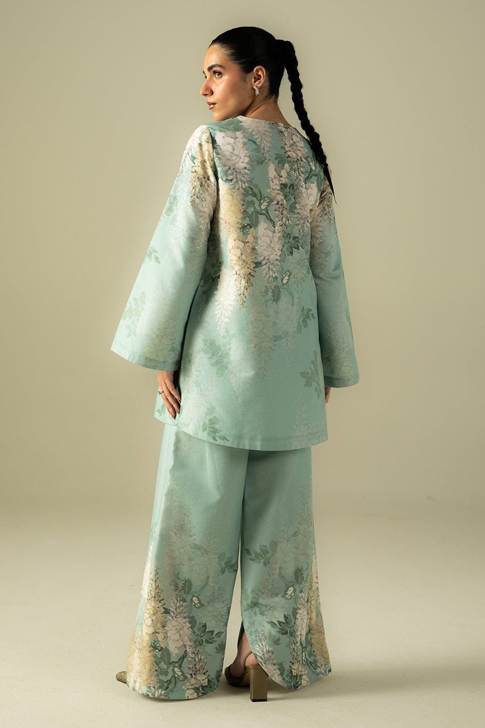 Sapphire Digital Printed Lawn 2-Piece Suit - Image 34