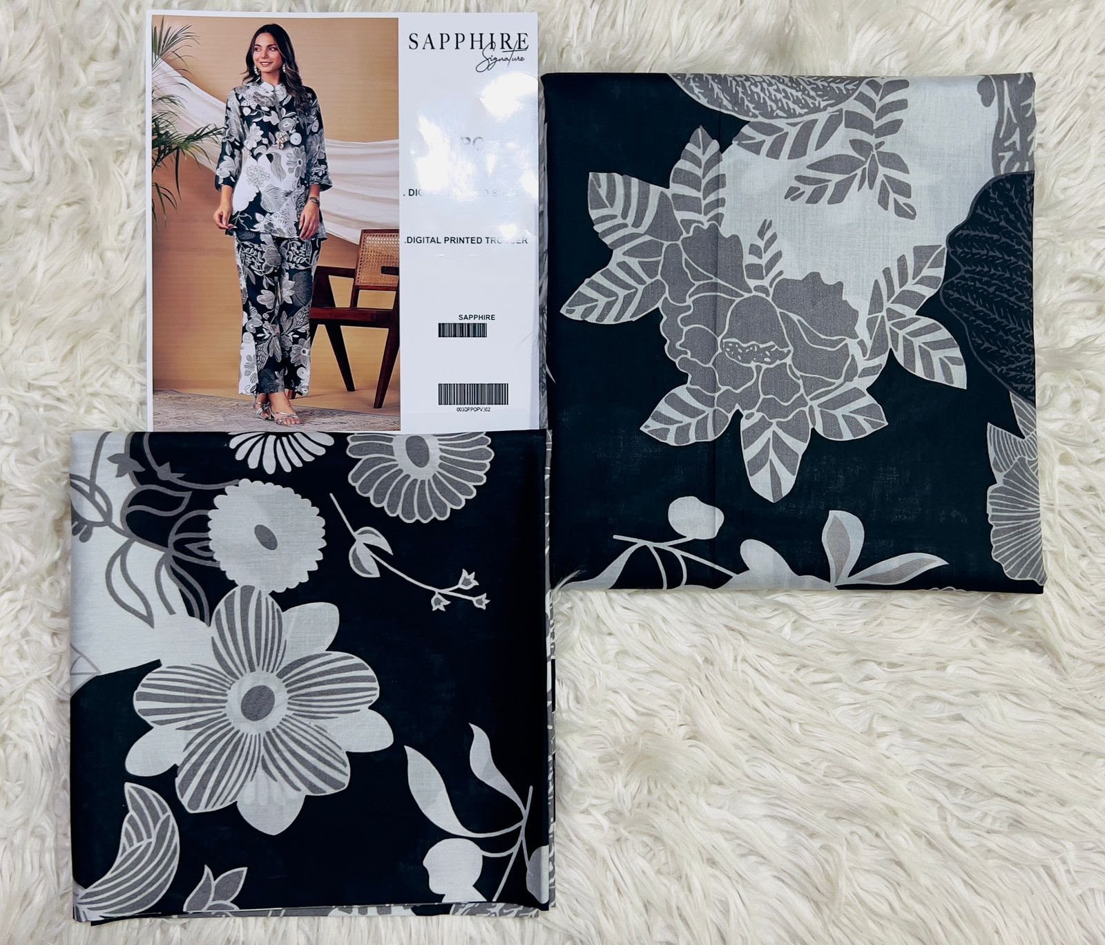 Sapphire Digital Printed Lawn 2-Piece Suit - Image 32